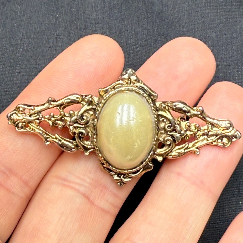 Vtg Victorian Revival Gold Tone Filigree Bar Brooch Ornate Faux Pearl Cabochon